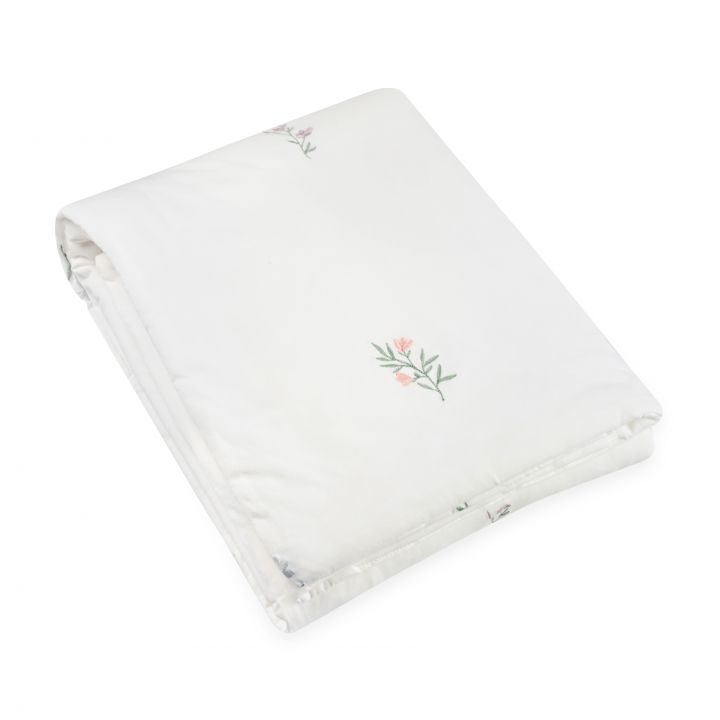 שמיכת טריקו עם מילוי פרחים רקומים