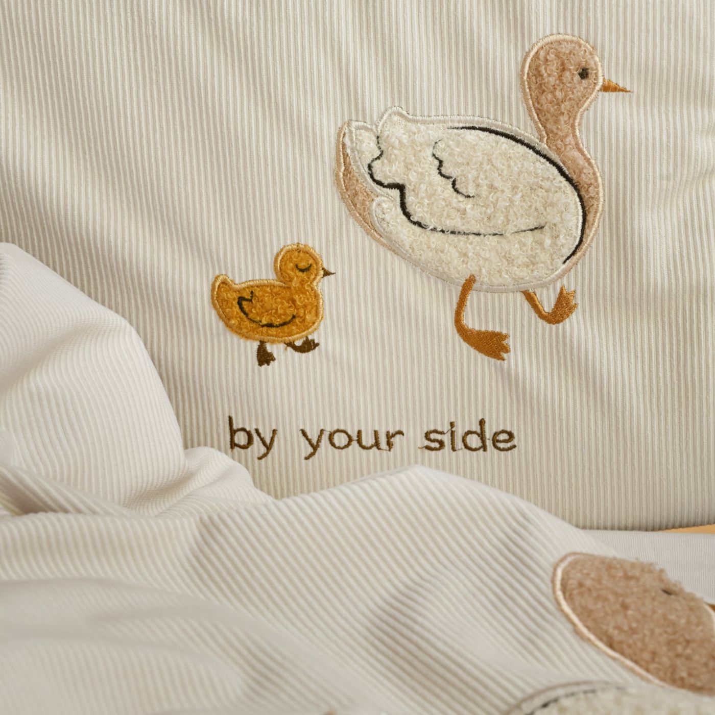 סט מצעים למיטת תינוק קורדורוי Little chick