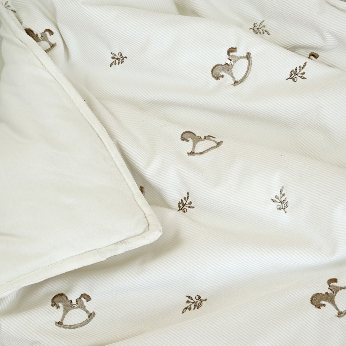 סט מצעים למיטת תינוק קורדורוי Rocking horse