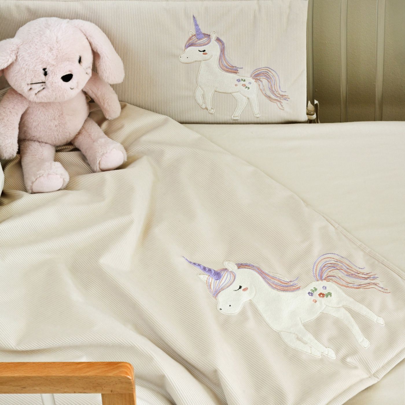 סט מצעים למיטת תינוק קורדורוי Unicorn