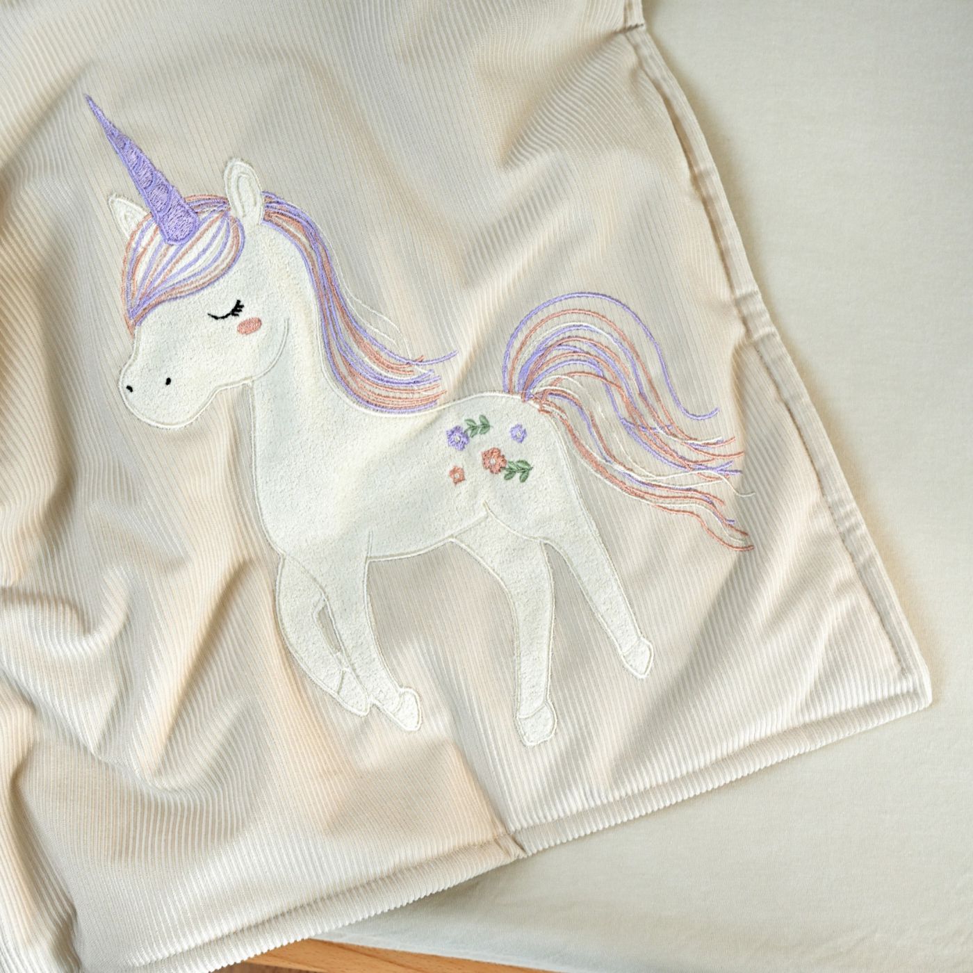 סט מצעים למיטת תינוק קורדורוי Unicorn
