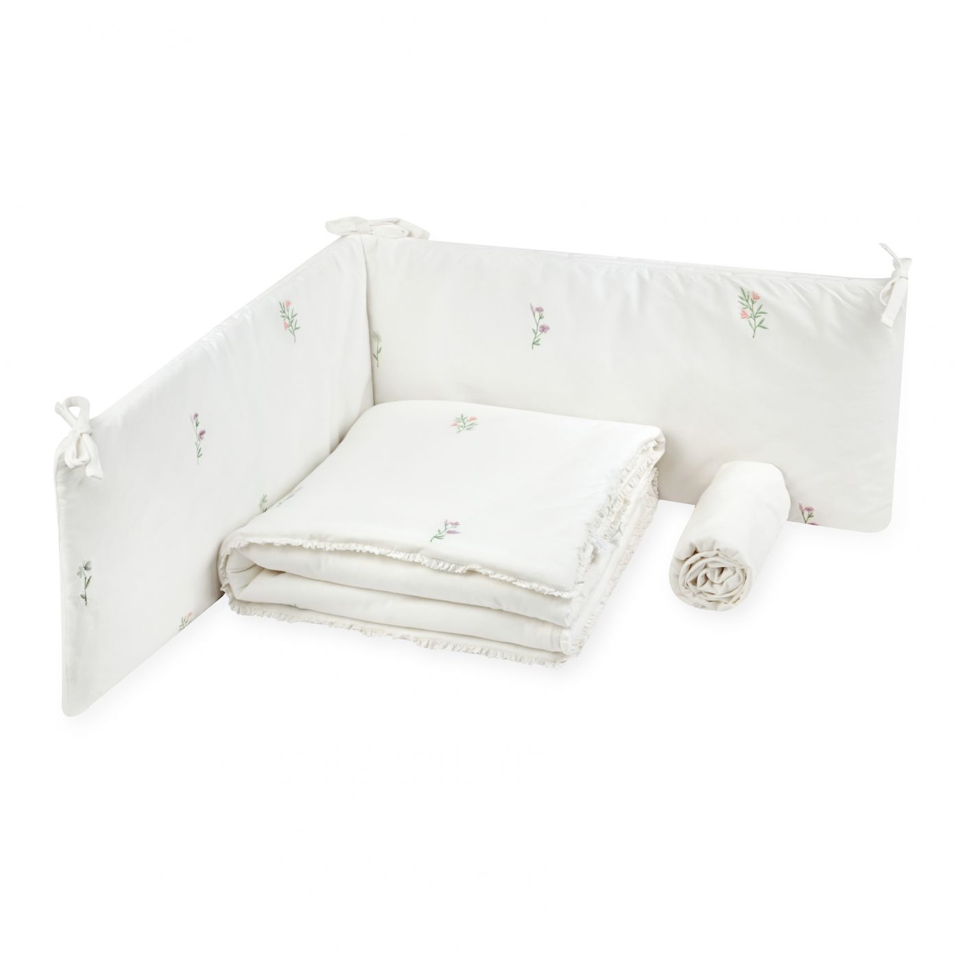 סט מצעים למיטת תינוק פרחים רקומים