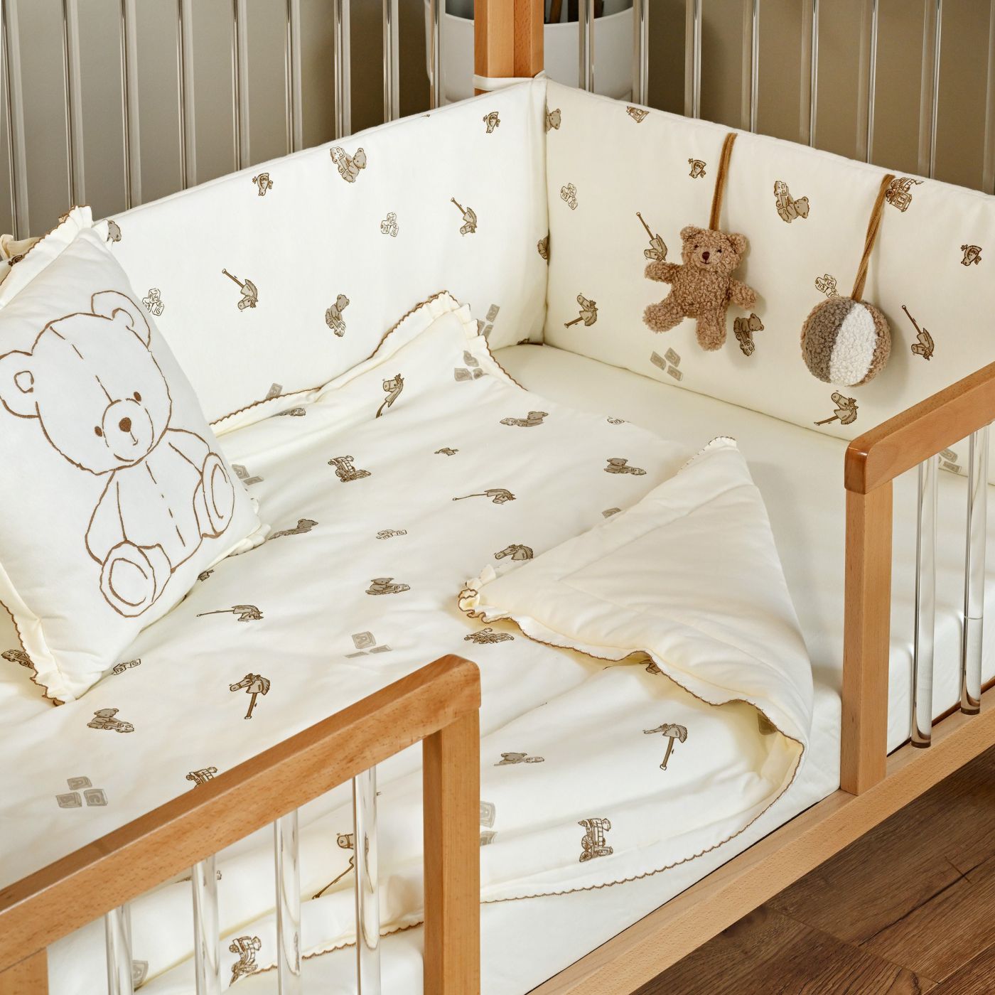 סט מצעים למיטת תינוק TOYS