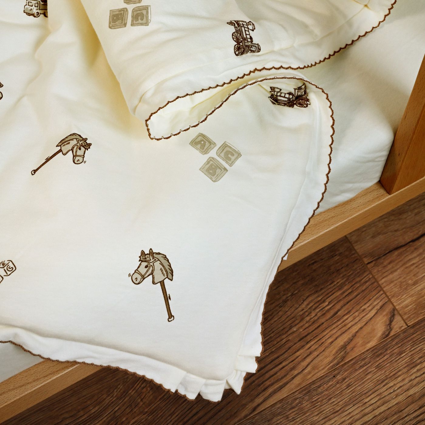 סט מצעים למיטת תינוק TOYS