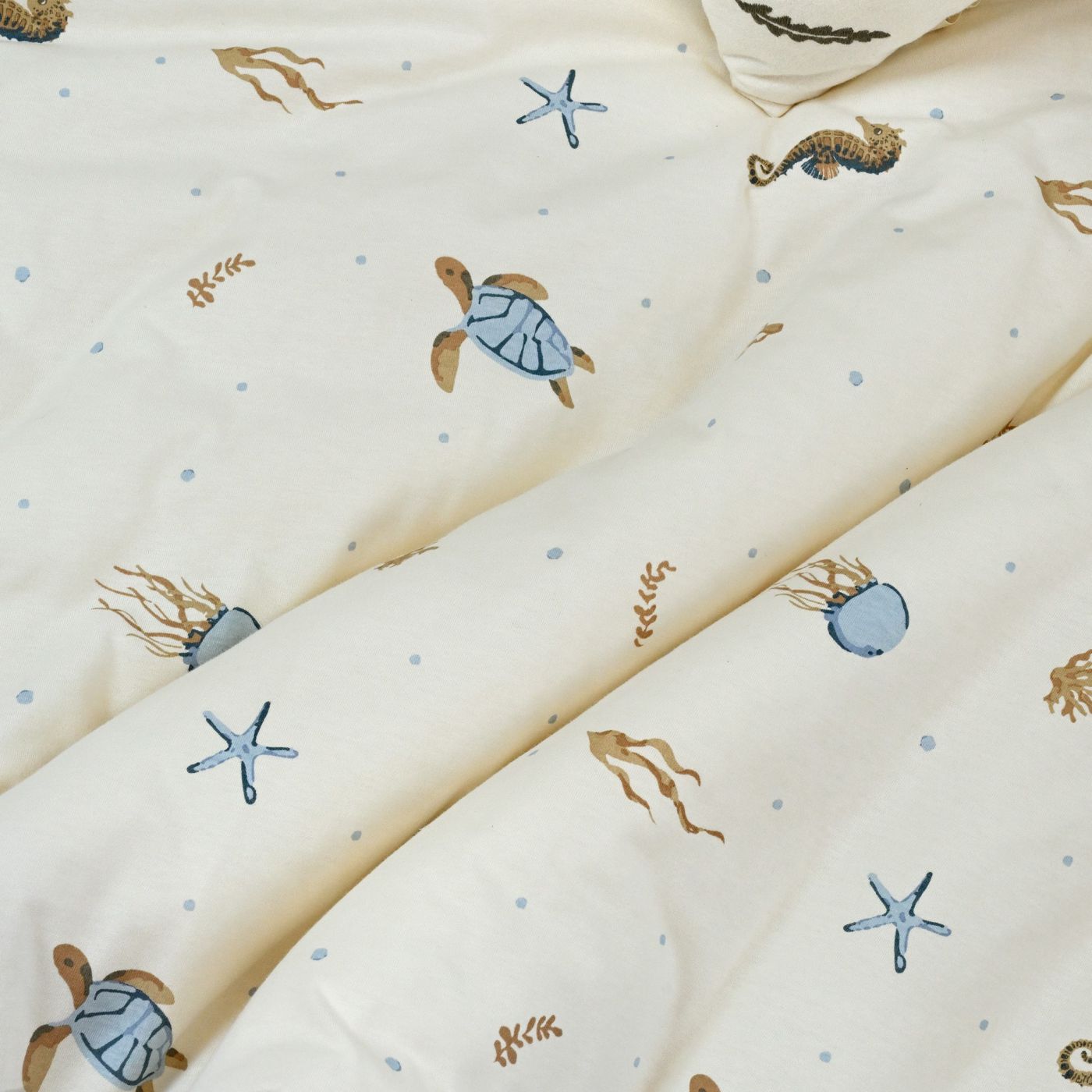 סט מצעים למיטת מעבר Sea Life