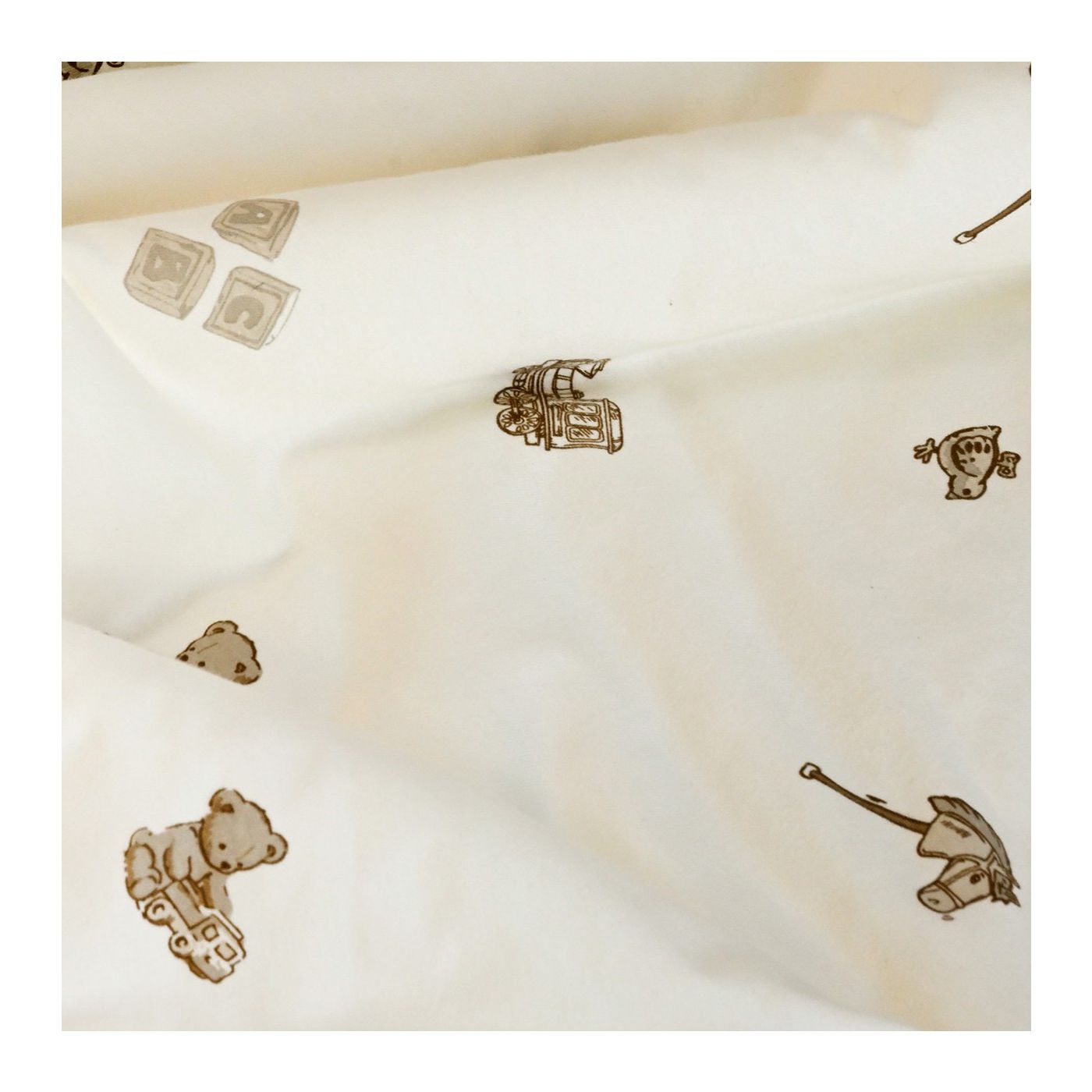 שמיכת טריקו עם מילוי TOYS