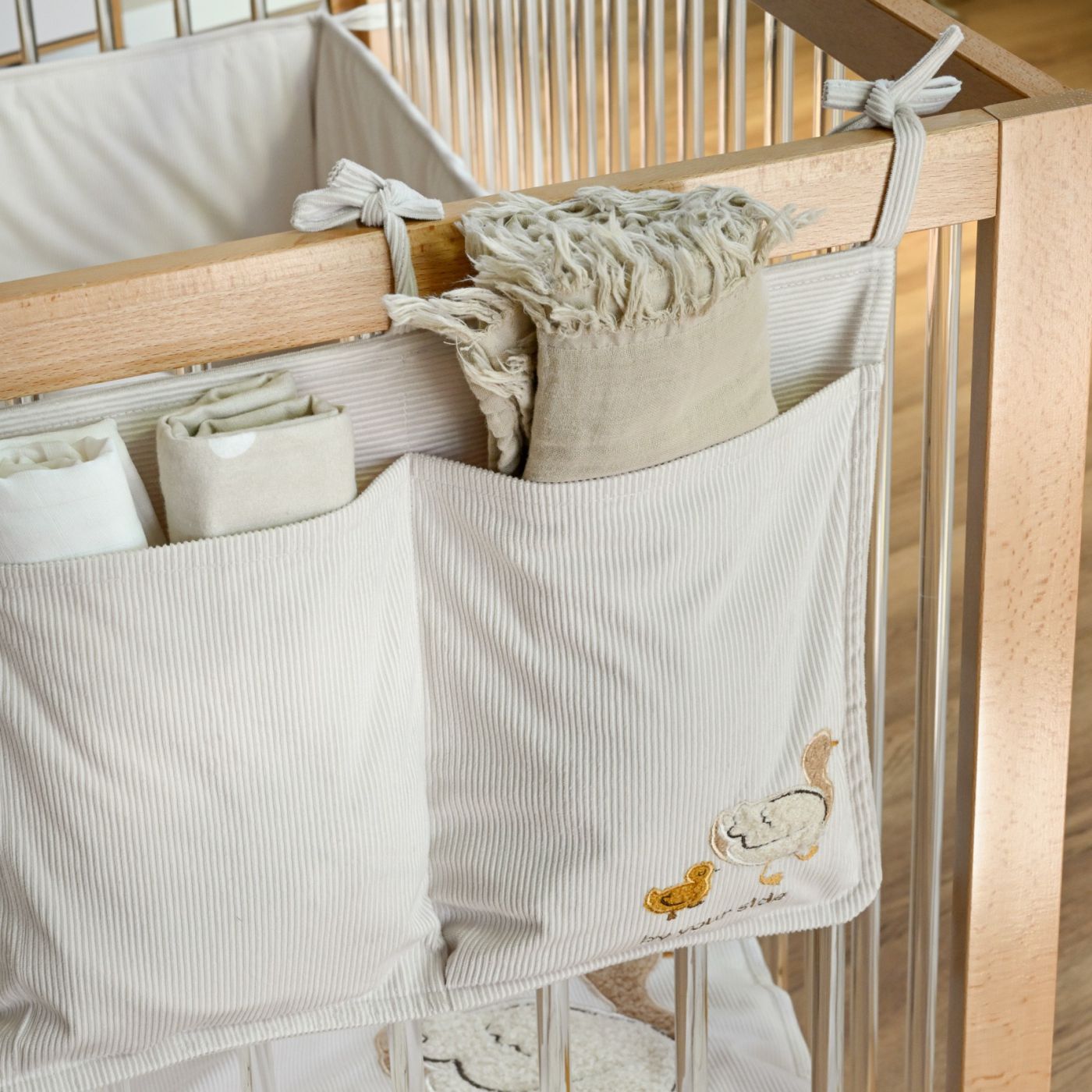 אירגונית קורדורוי Little chick