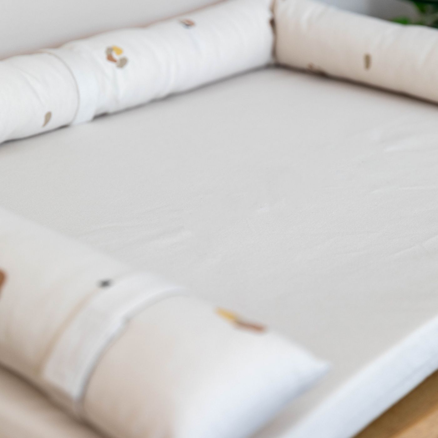 משטח החתלה טייגר חום