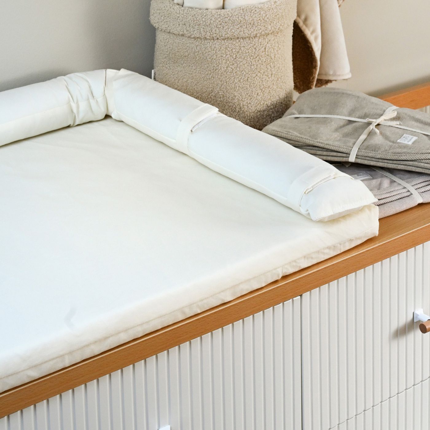 משטח החתלה Rainbow