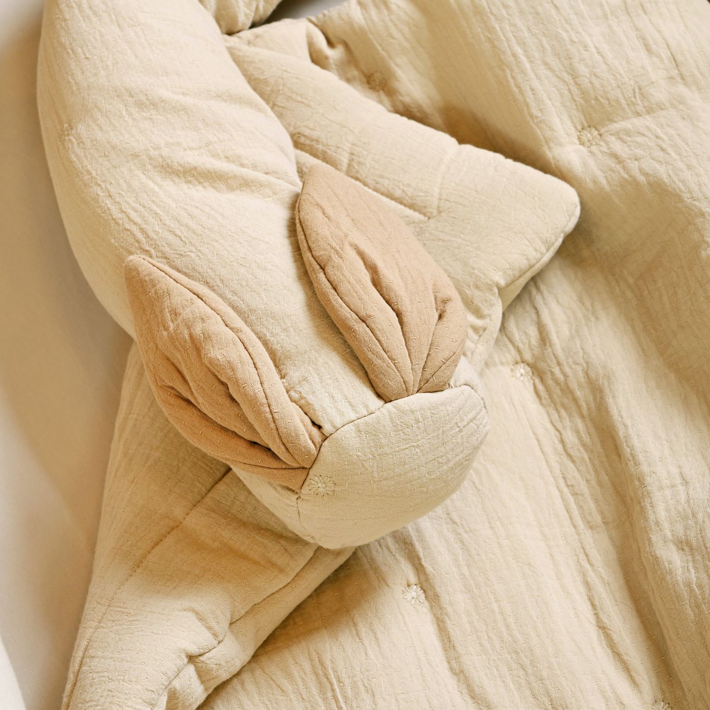 כרית נחשוש ג’קארד