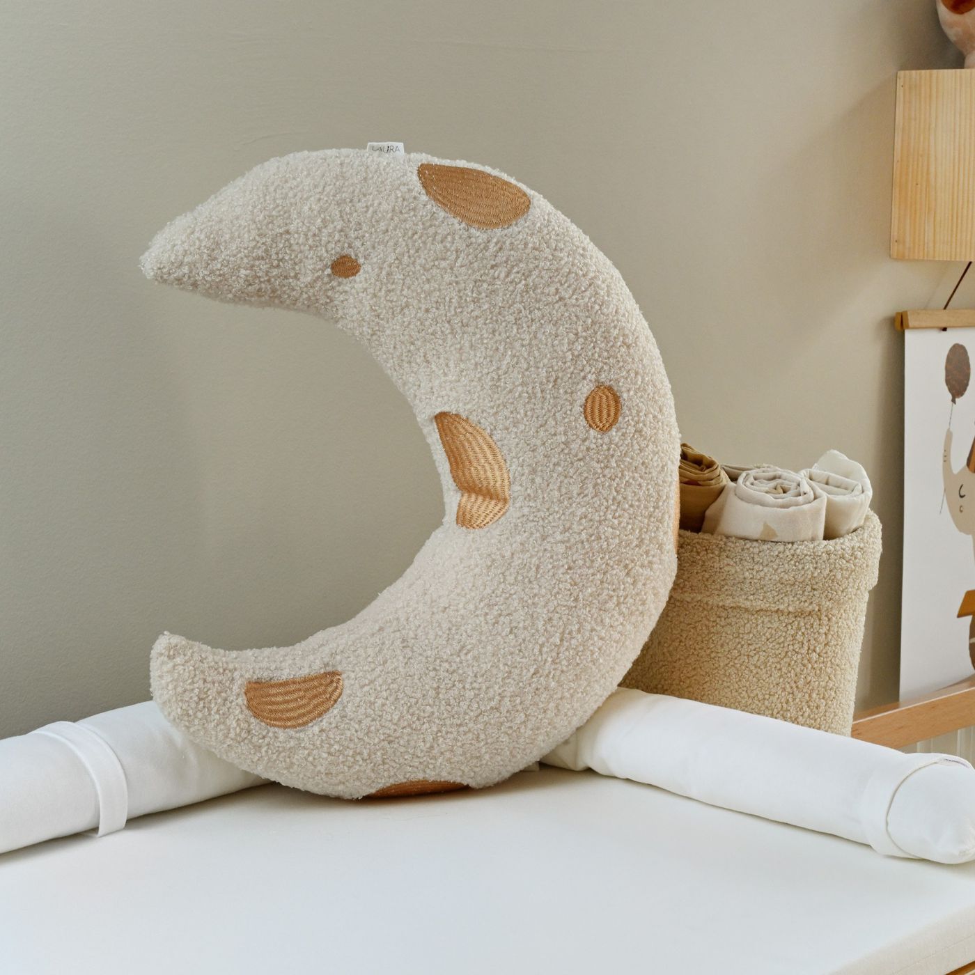 כרית דקורטיבית Space