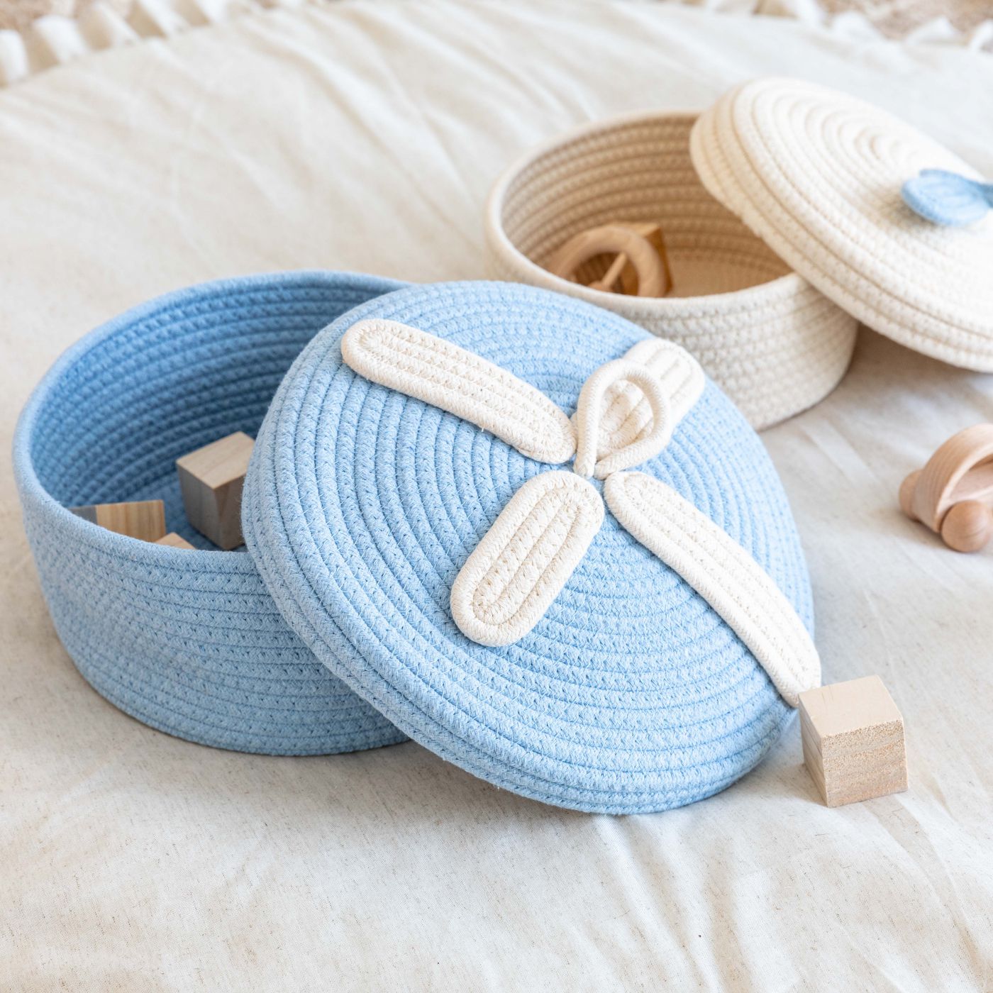 זוג סלסלות צורניות תפוח