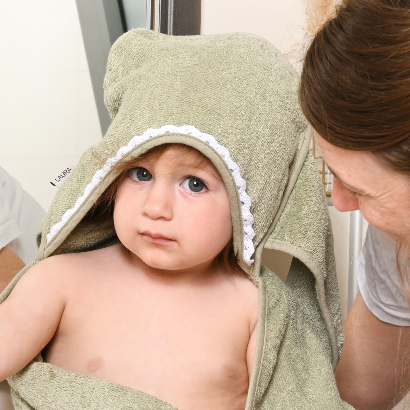 מגבת כובע תחרה ירוקה