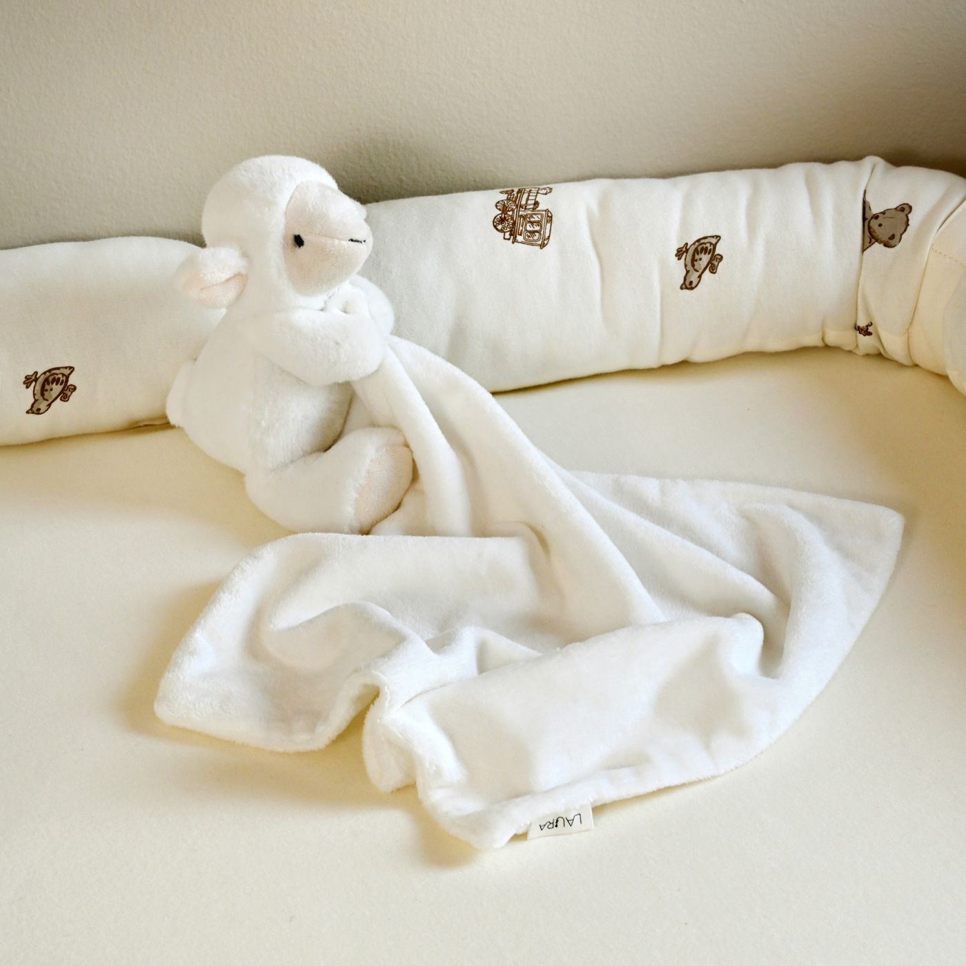 שמיכי קטיפה בובת כבשה אופוואיט