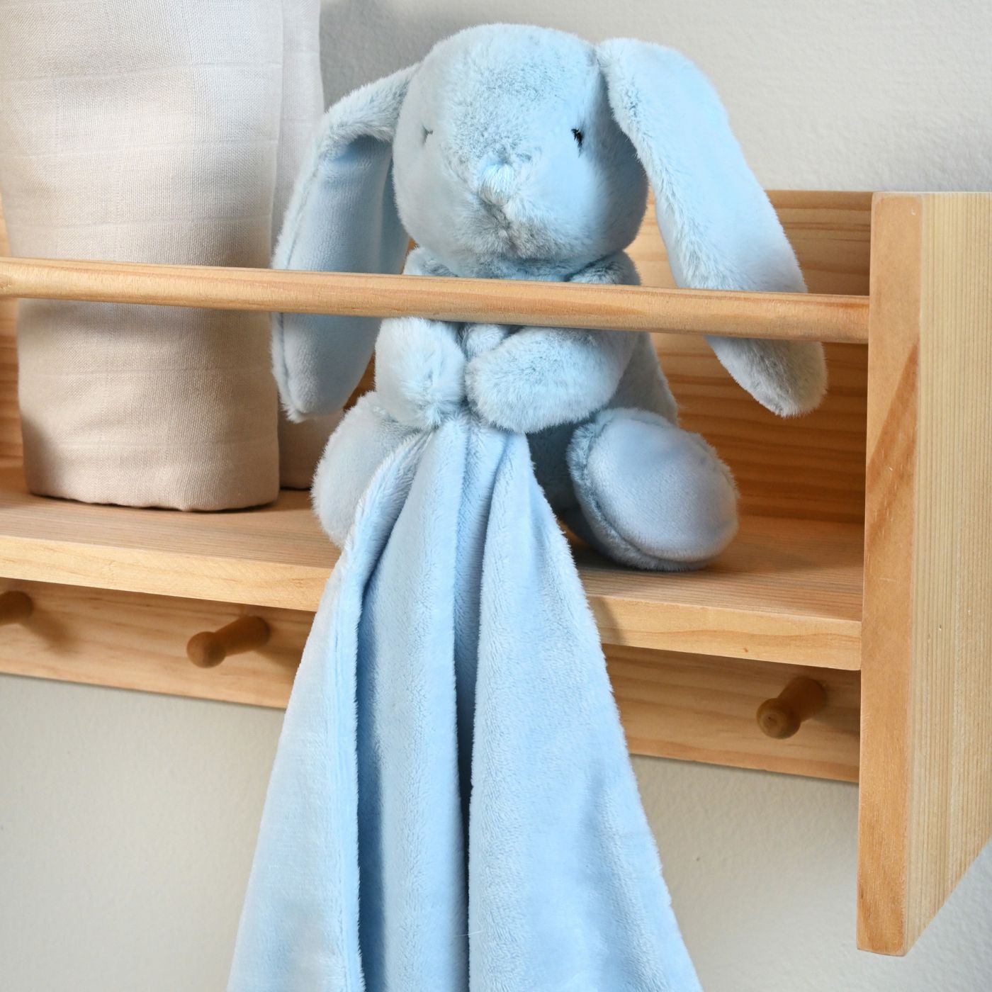 שמיכי קטיפה בובת ארנב תכלת