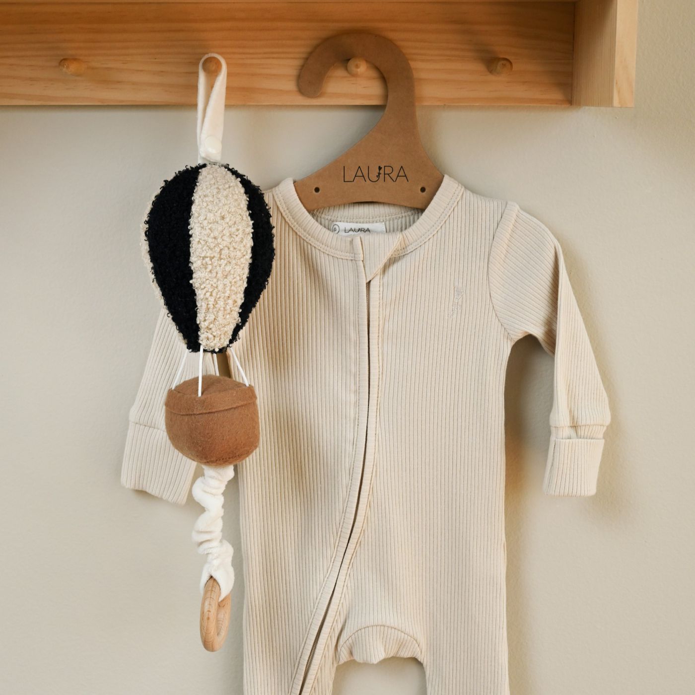 רעשן מנגן טדי Fly high