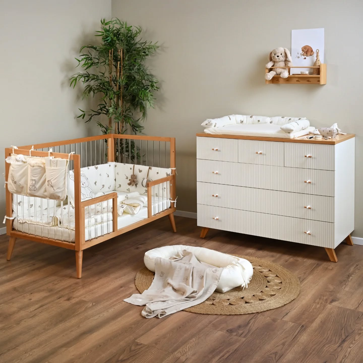 רוצה לדעת איך עיצבנו את החדר עם קולקציית Toys?🤎
כנסי לעמוד הקולקציה באתר ותראי את כל המוצרים שישלימו לך את עיצוב החדר🧸