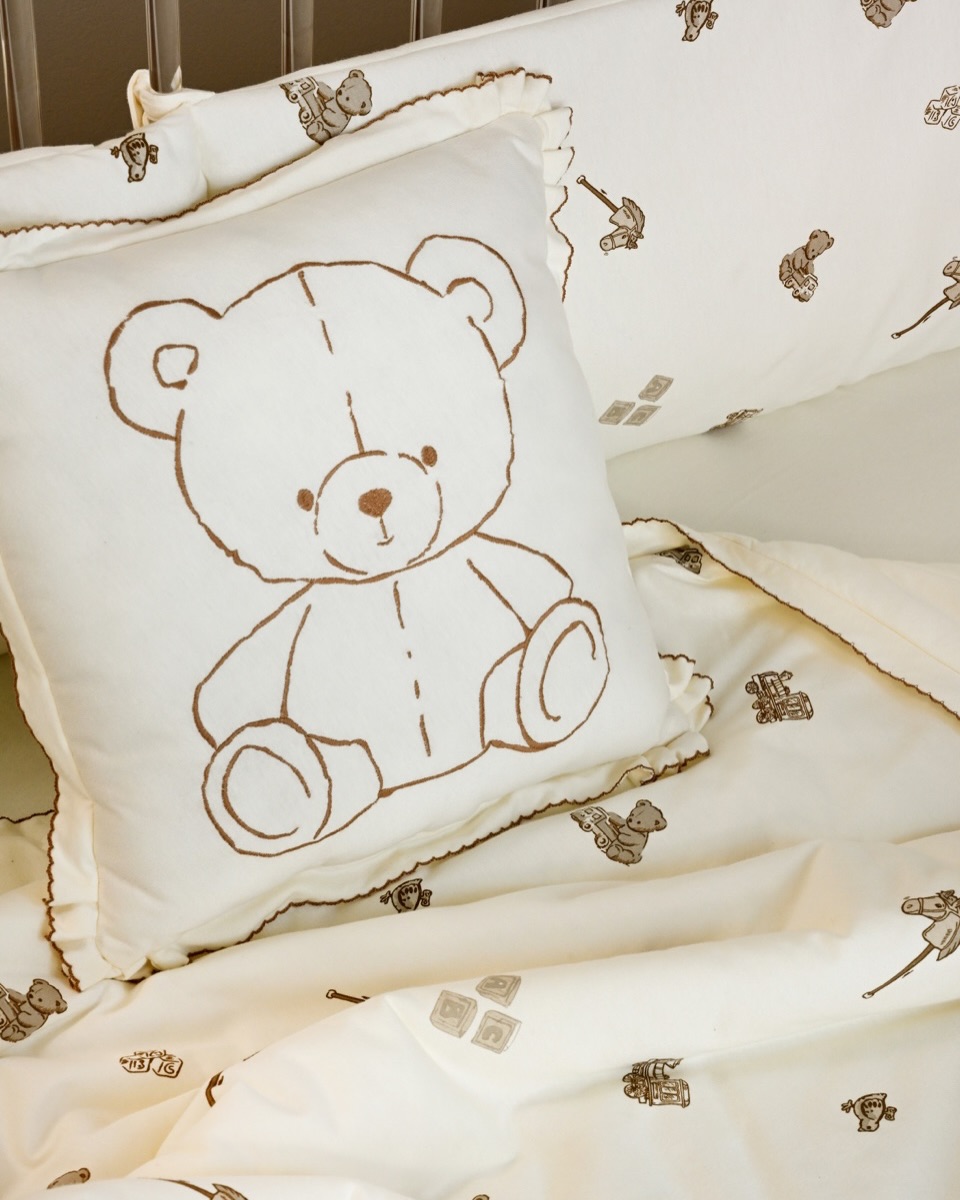 Cuddle. Smile. Repeat.🤎