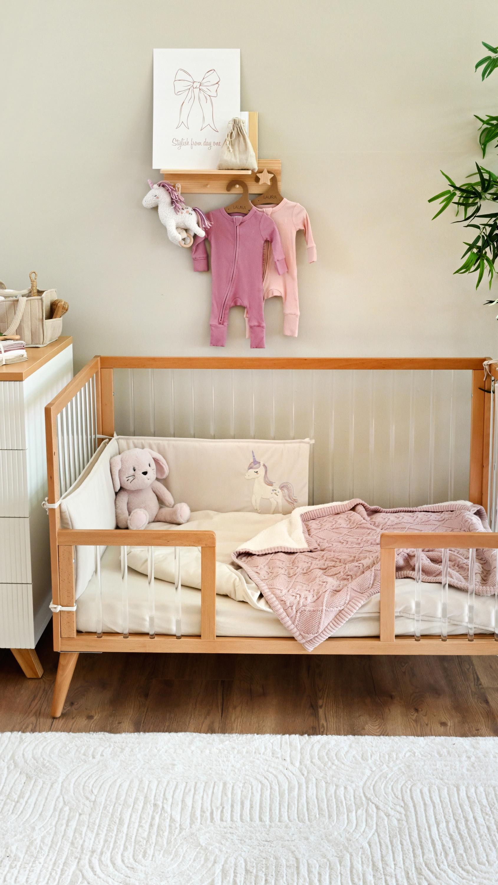 ⁨	Unicorn Collection🦄✨
קולקציית קורדורוי קסומה במיוחד נחתה באתר!
בואי להפוך את החדר של הבייבי שלך למקום מלא קסם💫⁩