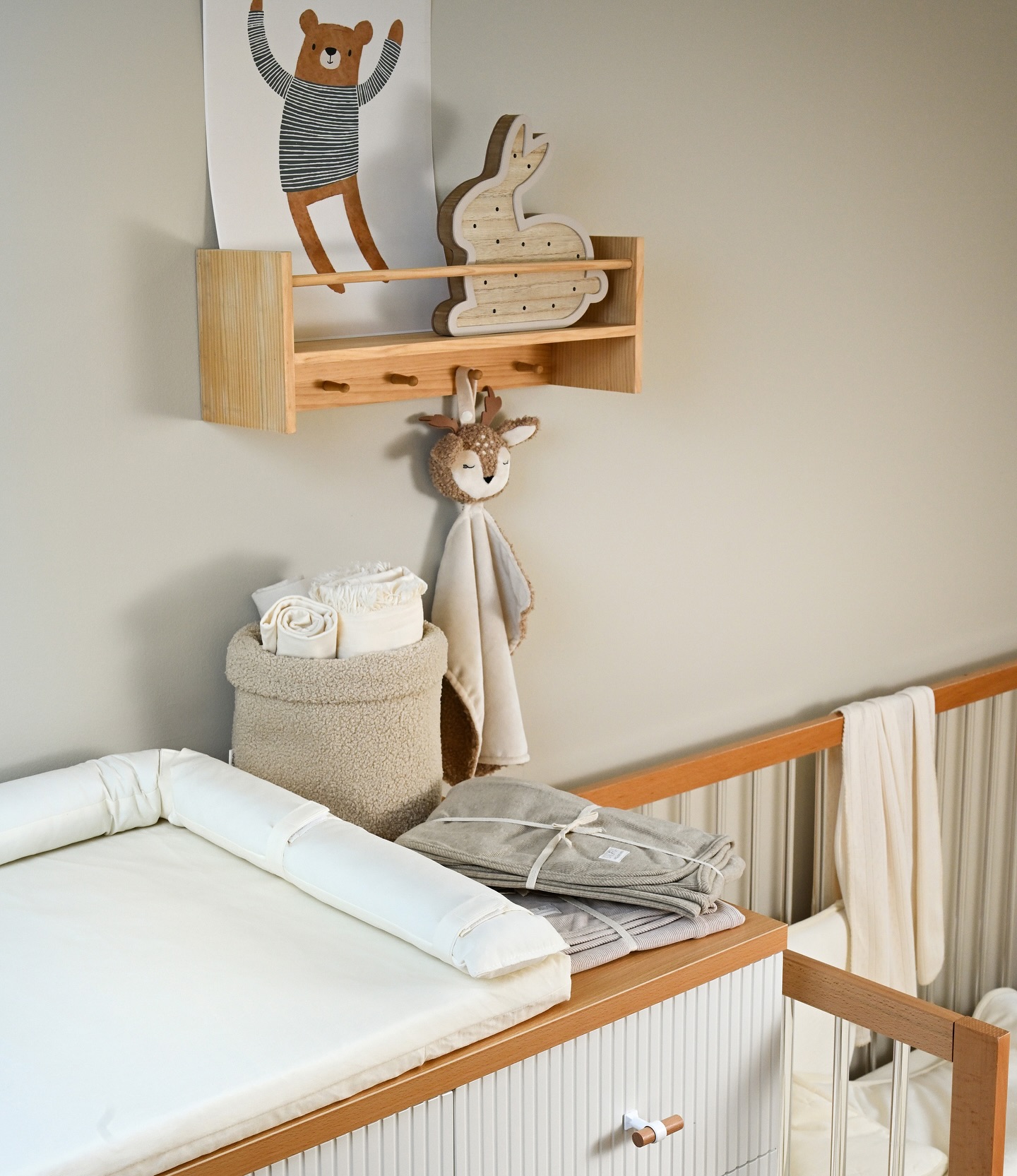 Rainbow nursery 🤍🫶🏼