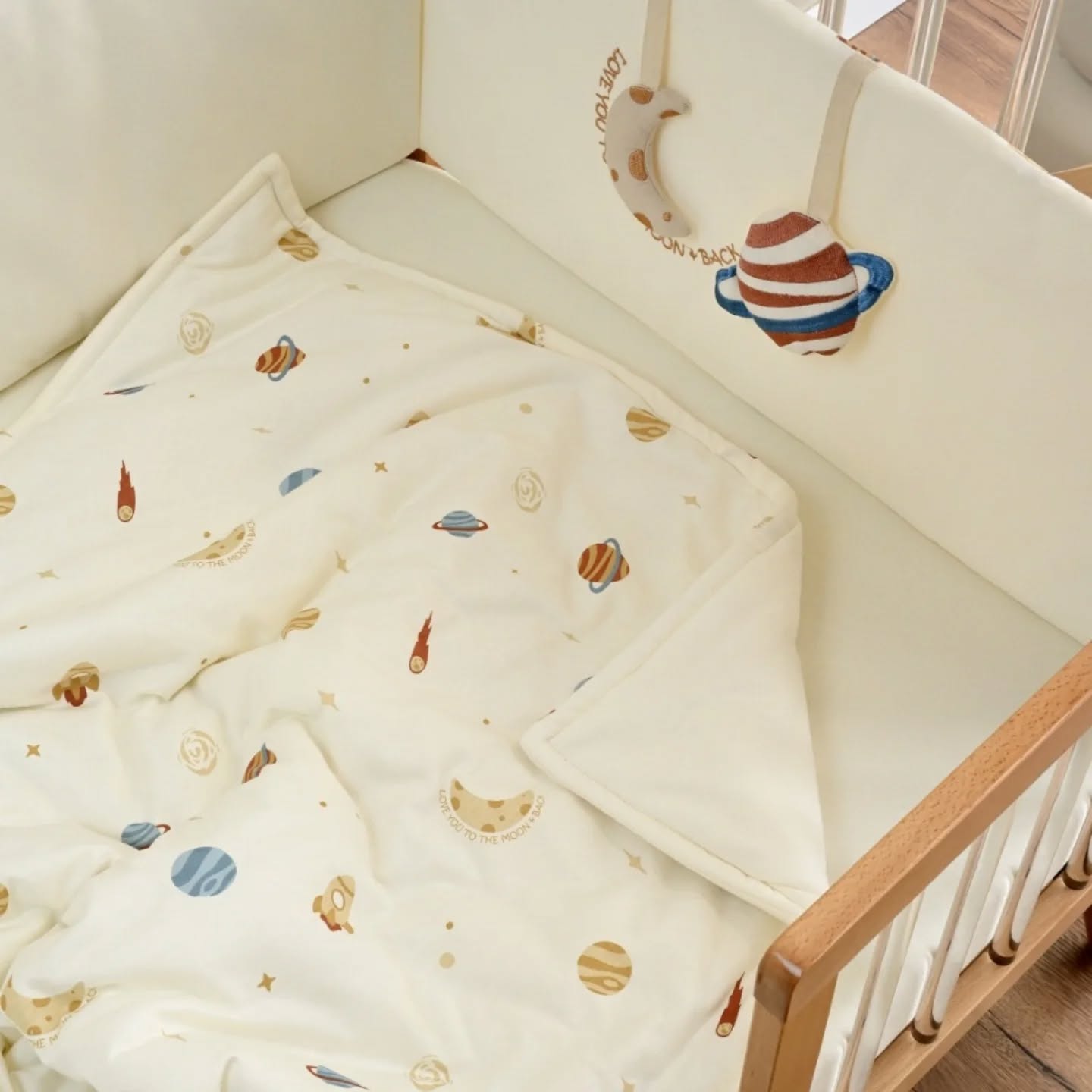 קולקציה חדשה שתעיף אתכם לחלל🌙☄️
קולקציית Space מעוצבת בסגנון רטרו עדין,
עשויה מבד ג'רזי 100% כותנה רכה ומפנקת🤍